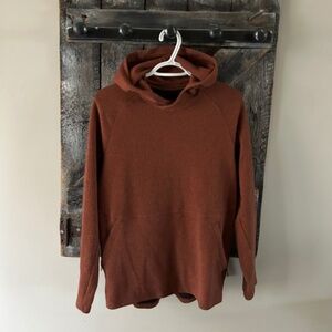 Men's Lululemon Long Sleeve Top w/Hood Rust Colour